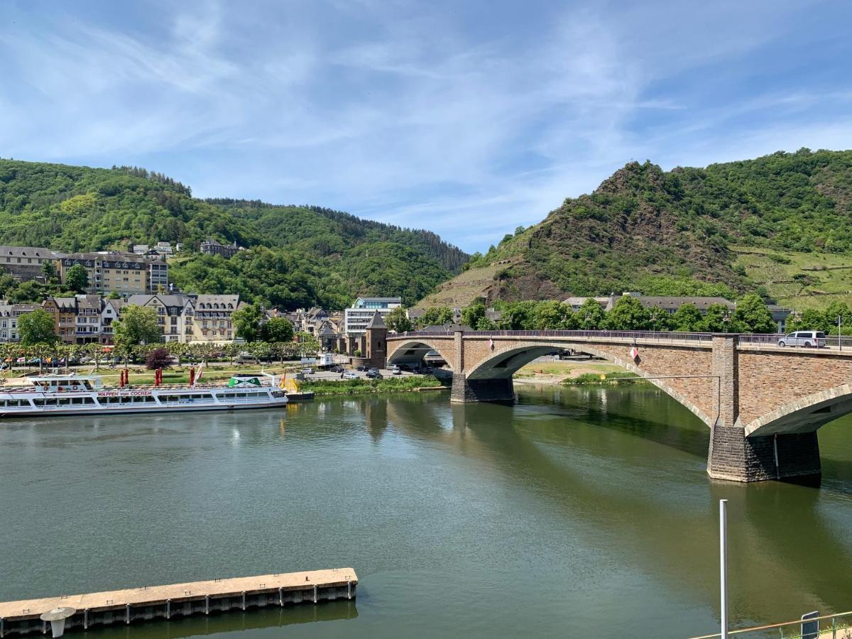 Hotel Am Hafen Cochem Exterior photo