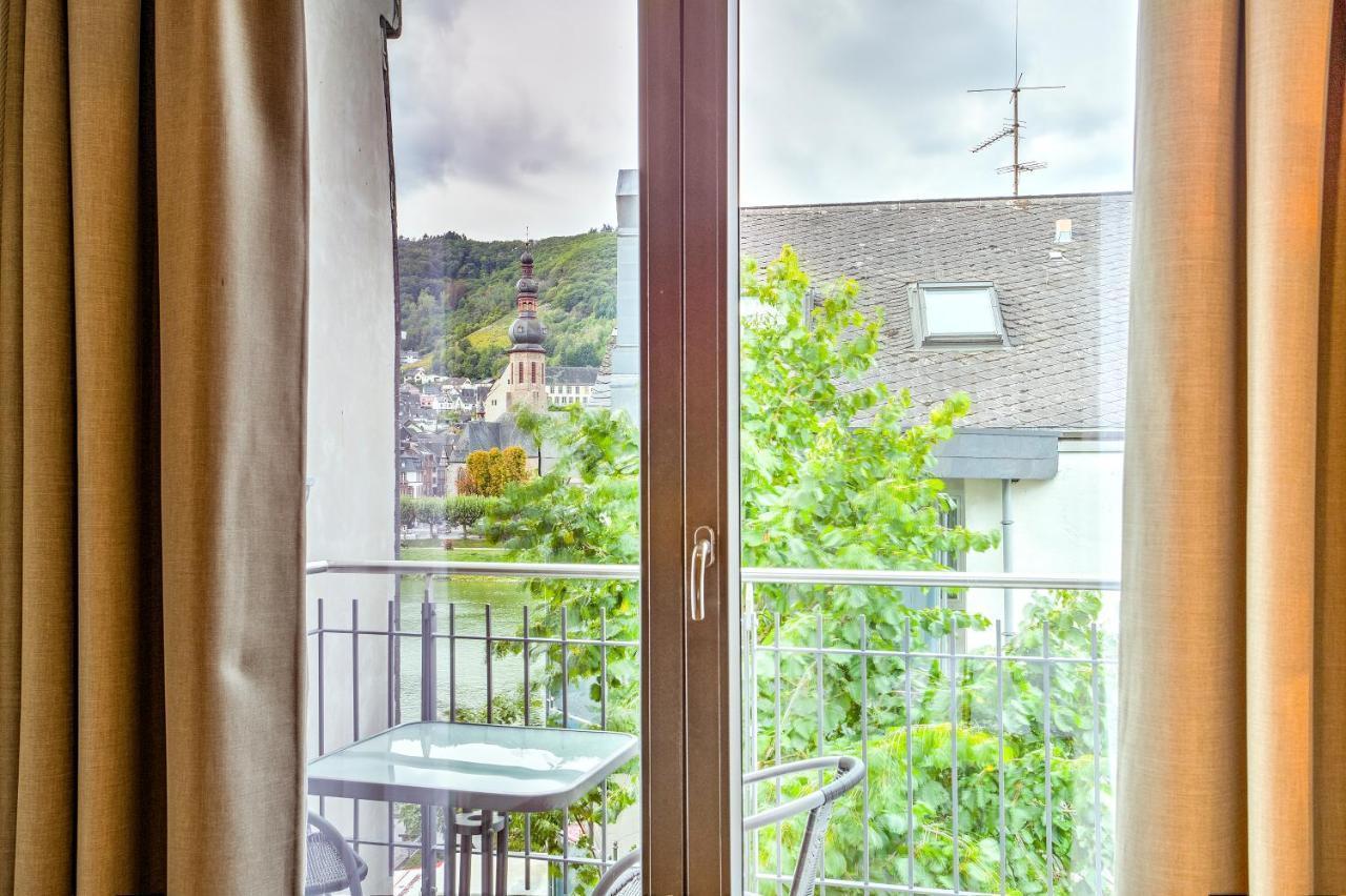 Hotel Am Hafen Cochem Exterior photo